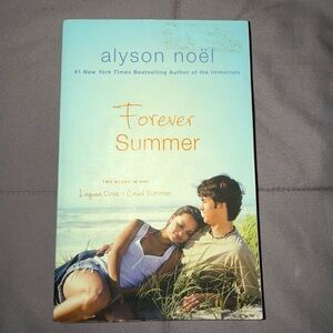Forever Summer by Alyson Noël Book